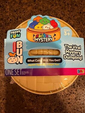 Rainbow Mystery Squishy Bun - Yellow